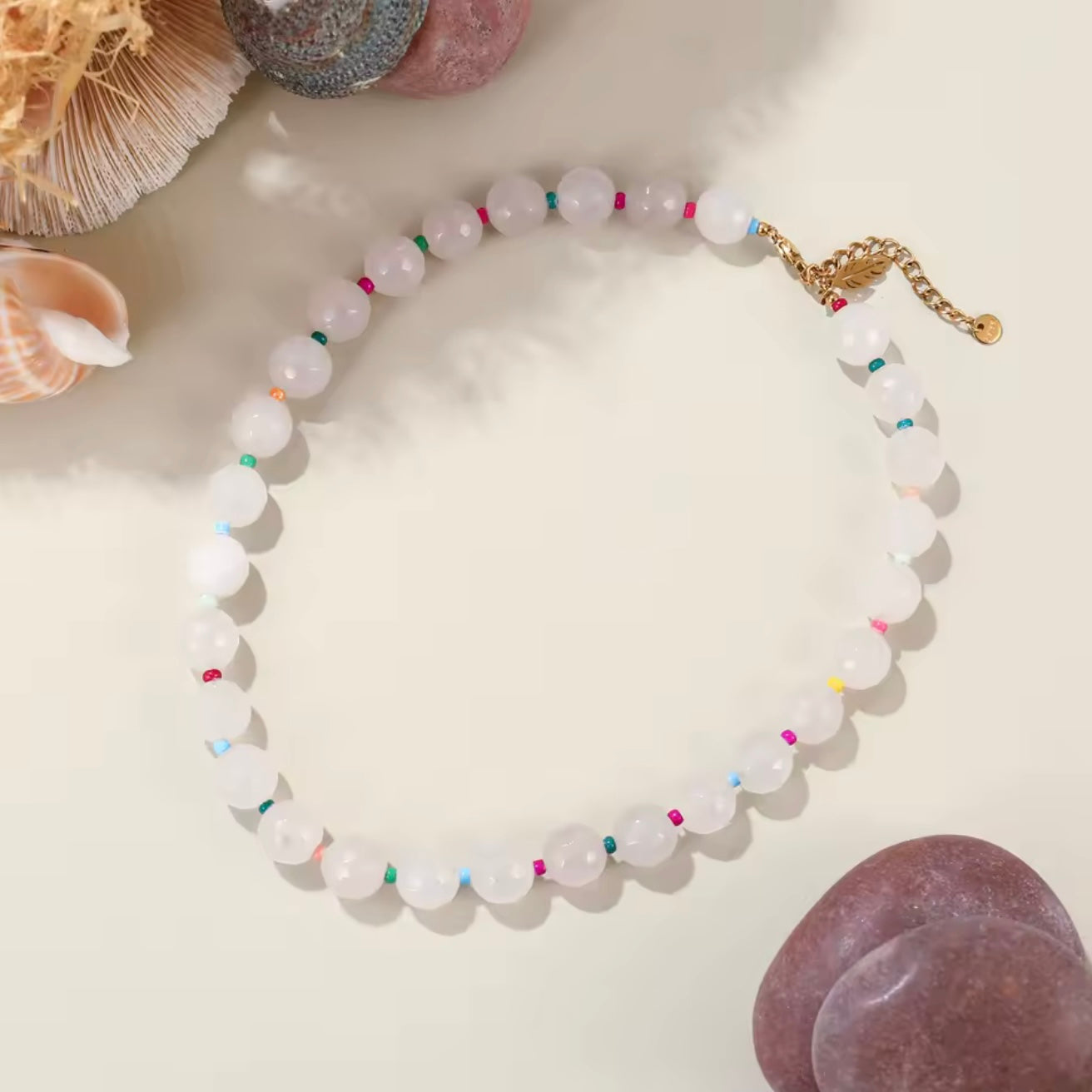 Bubblegum Necklace Frosted White