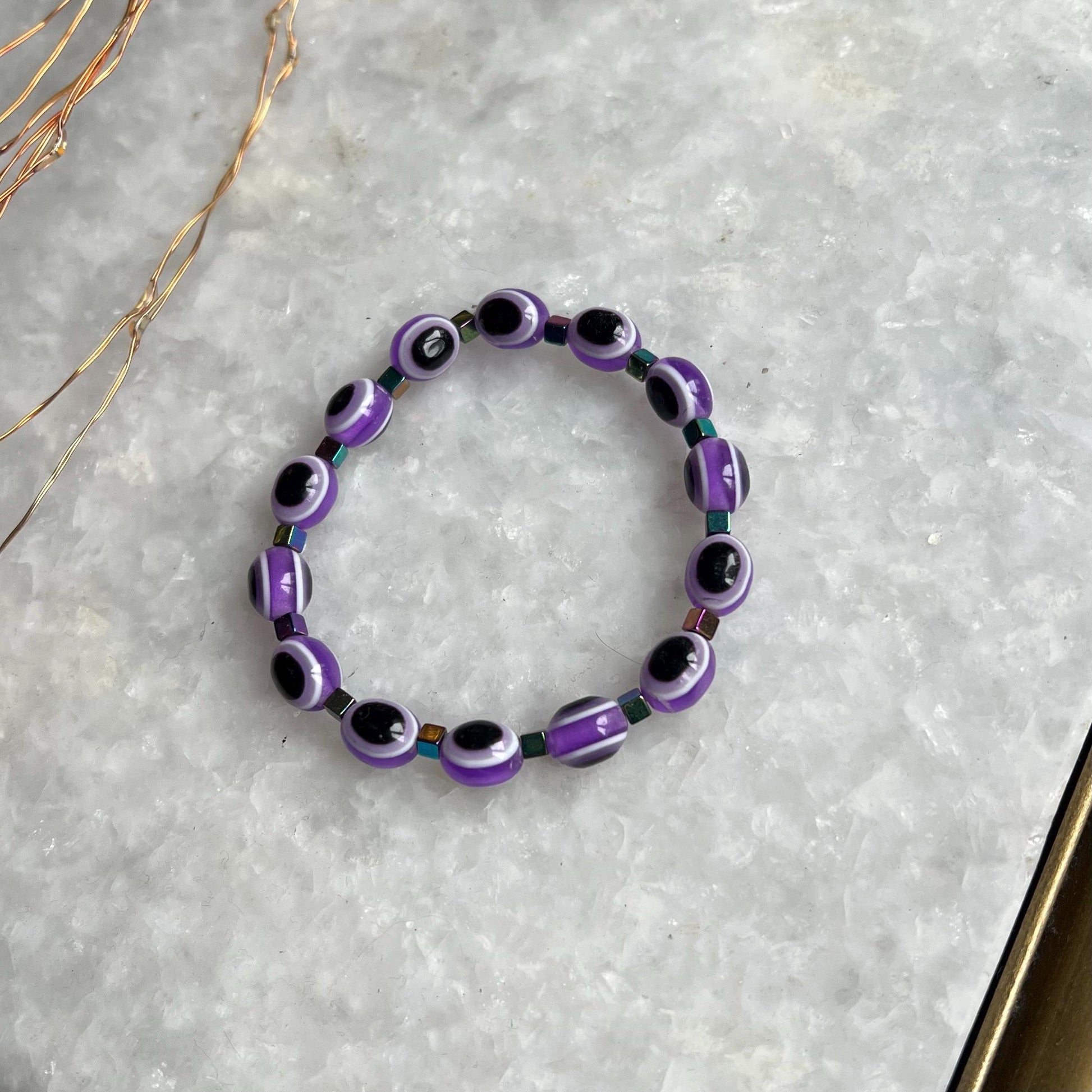Trendy protection bracelet with semi-precious stones